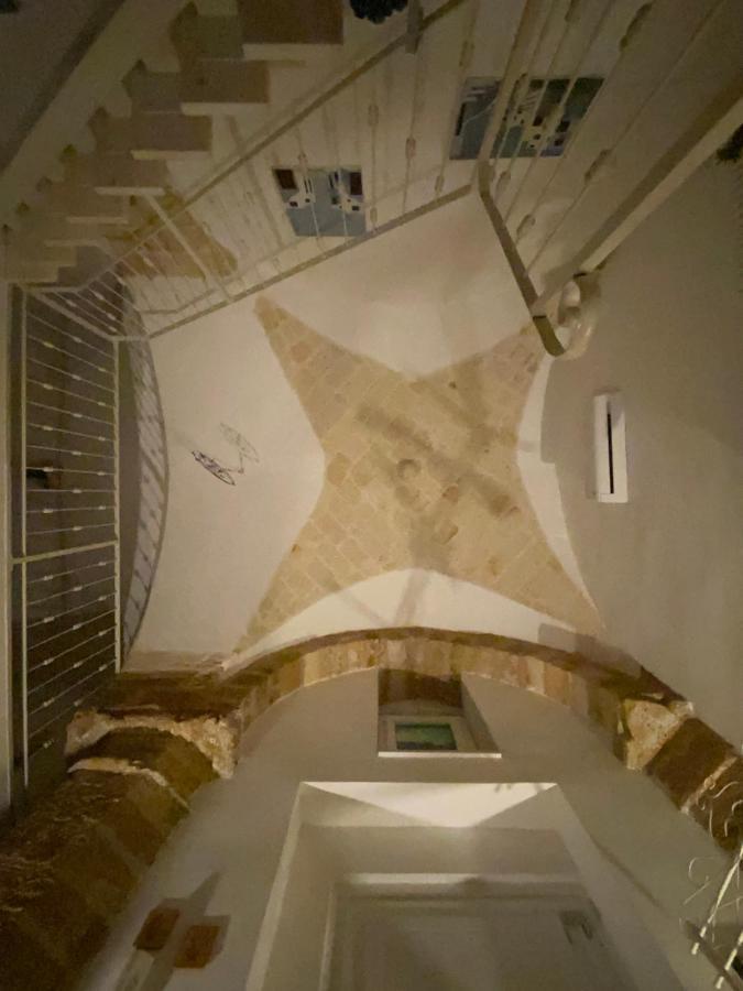 Handy Suite Idromassaggio Brindisi Bagian luar foto